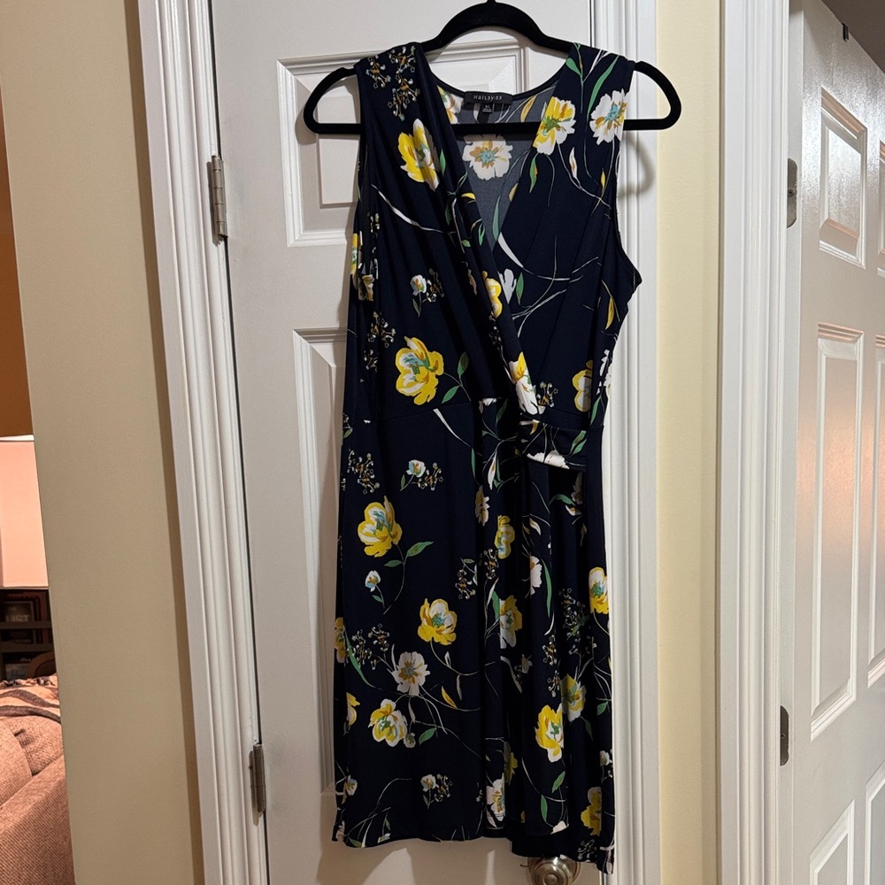 Elegant Floral Wrap Midi Dress - Navy and Yellow